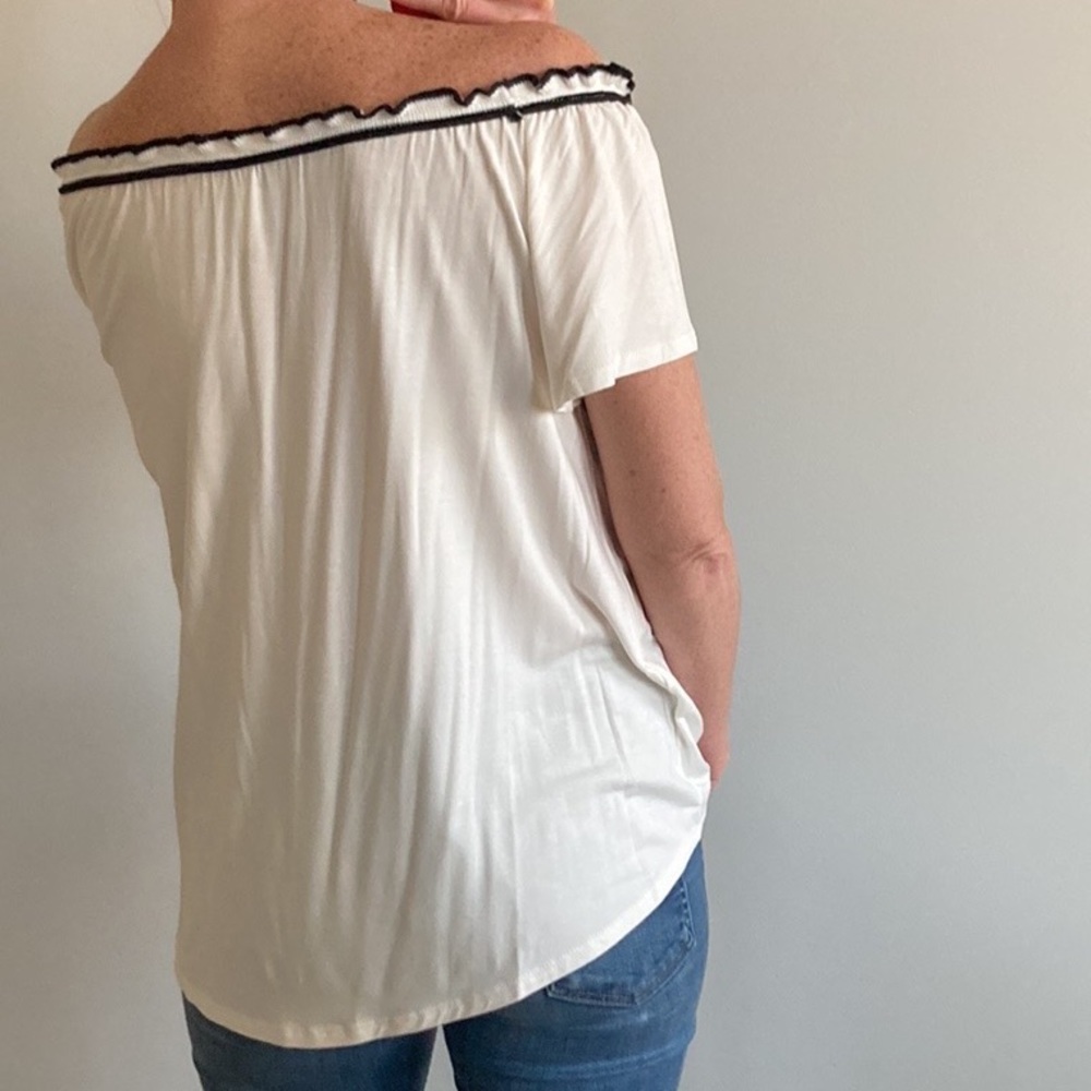 White Off The Shoulder Top - Picture 7 of 10